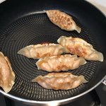 왕교자 김치만두 먹는다