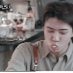 [EXO] 세니 커퓌친구 <b>먹방</b>