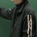 [댓글부탁해] 이 옷 이름이나 브랜드 아는사람?