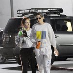 크리스틴 스튜어트 사복과 공식의 <b>갭</b>