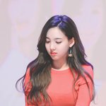 가시는 <b>걸음걸음</b>이 CF인 女돌