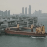 [드루와] 광안대교 러시아 화물선 <b>충돌</b> 봤냐