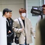 [EXO] 오 백<b>현</b>이 한국 왔구나 이제 봄