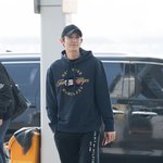 오늘자 엑소 찬열 공항패션