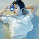 [EXO] 찬열이 이 사진 약간 준면이 보이지않나?