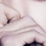 [EXO] 마이크 잡는 손 <b>모양</b>으로 알아볼줄 앎 정답