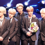 [방탄소년단] 방탄<b>실물</b>