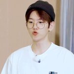 [EXO] 우리 견제 진짜 졸라 받네.