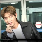 [연예인] 이준기 <b>출국</b> 공항 팬 난리... 잘 다녀와