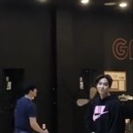[EXO] <b>준면</b>이 진짜 조카 하얗다