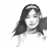 <b>쯔위</b>vs유나