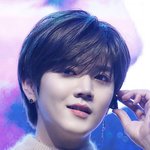 개학에 힘든 <b>덕후</b>들의 배경화면