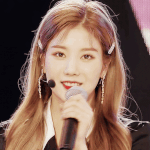 권은비 탈색 쩐다