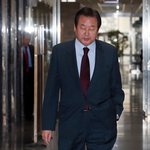 '최고위원·중진의원 연석<b>회의</b> 참석하는 김무성 의원'