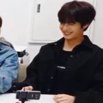 [댓글부탁해] 강동호 <b>셀카</b> 따라하는  뉴이스트김종현 황민현ㅋㅋㅋㅋㅋㅋㅋㅋㅋ