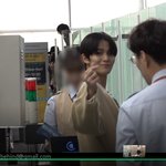 [댓글부탁해] 배진영 오늘 <b>출국</b> 하트요
