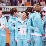 [EXO] 릠덜,, 잠시 영업 좀 뛰러 왔읍니다,,