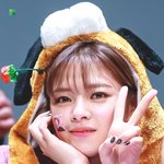 <b>정연</b>