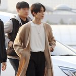 배진영 공항패션 라코스테 스니커즈 !!! 이뽀요