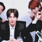 [EXO] 오랜만에 짹라이브 보는데 존잼