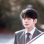 <b>이쯤</b>되면 나만 옹성우랑 셀카 못찍은거 같음