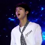 [방탄소년단] <b>석진이</b> 옷 이거 무대 언제야..? 페르소나