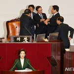 나경원 "초당적 경제원탁회의 열자…한국당이 <b>대북</b>특사 파견"(종합)