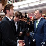 [NCT] <b>대통령</b>님께 드릴 앨범에도 하트를 붙인 재미니