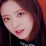 2019년 같이 여돌로 데뷔한 Loveyourself 영상 출연자들...