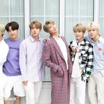 [방탄소년단] 오늘 <b>자정</b>에 뭐 나올까?