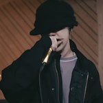 [댓글부탁해] 기리보이 <b>모자</b> 이거뭔가요?