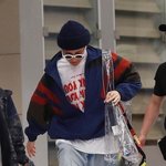 [방탄소년단] 호비가 입은 이 <b>옷</b> 어디껀지 알수 있을까?