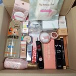<b>에뛰드</b>에서 20만원치 화장품 보내줌