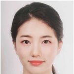 수지 증명 사진 <b>위엄</b>