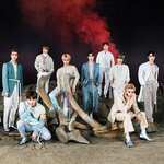 [NCT] 한 사진에서 무적 <b>터치</b> 체리밤이 보임