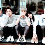 [뉴이스트] 나<b>꼬랑</b> 썅썅썅바 먹을 사람☺✋