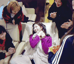 행복해 보이는 <b>사나</b>