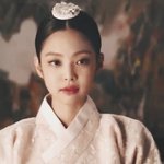 제니 <b>한복</b> 잘어울린당 ㅠㅠㅠ