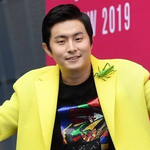 패션<b>위크</b> 뒤집어 놓은 기안