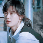 얘들아 촉촉한 <b>쿠션</b> <b>위</b>에 파우더 바르면