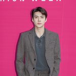 [세훈] 190324 서울패션<b>위크</b> 참스 패션쇼 기사사진2