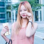 동료의 애교를 보았다