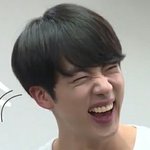 [방탄소년단] 제발 애들이 피규어 언<b>박싱</b>하는거 방탄밤에서 영상올려줬음...