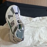 뉴발 운동화 이거 제<b>품명</b> 아시는분 알려주세요ㅠㅠ!