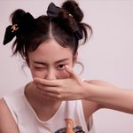 블핑 제니 이사진 <b>독특</b>하구 좋다