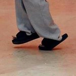 [방탄소년단] 태태 <b>엄지</b>발가락은 항상 흥이 나있지 !