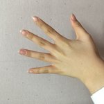 얘들아 내 손 맘ㅎ이 별로니