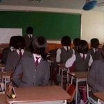 <b>월욜</b> 만우절인데 너네