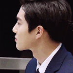 [EXO] 아니 김준면 옆선 너무 <b>살벌</b>한거 아니냐