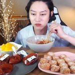 [모두드루와] 아프리카 여<b>캠들</b> 바르고 있는 연예인